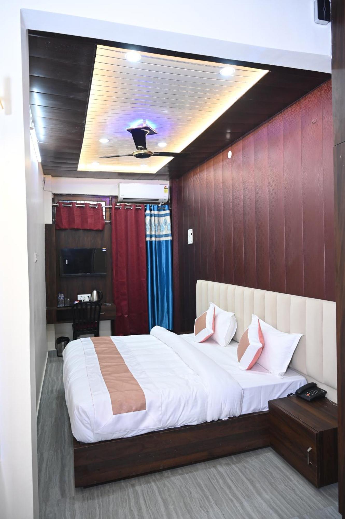 Sun High Stay Luxury Guest House Varanasi Exterior foto